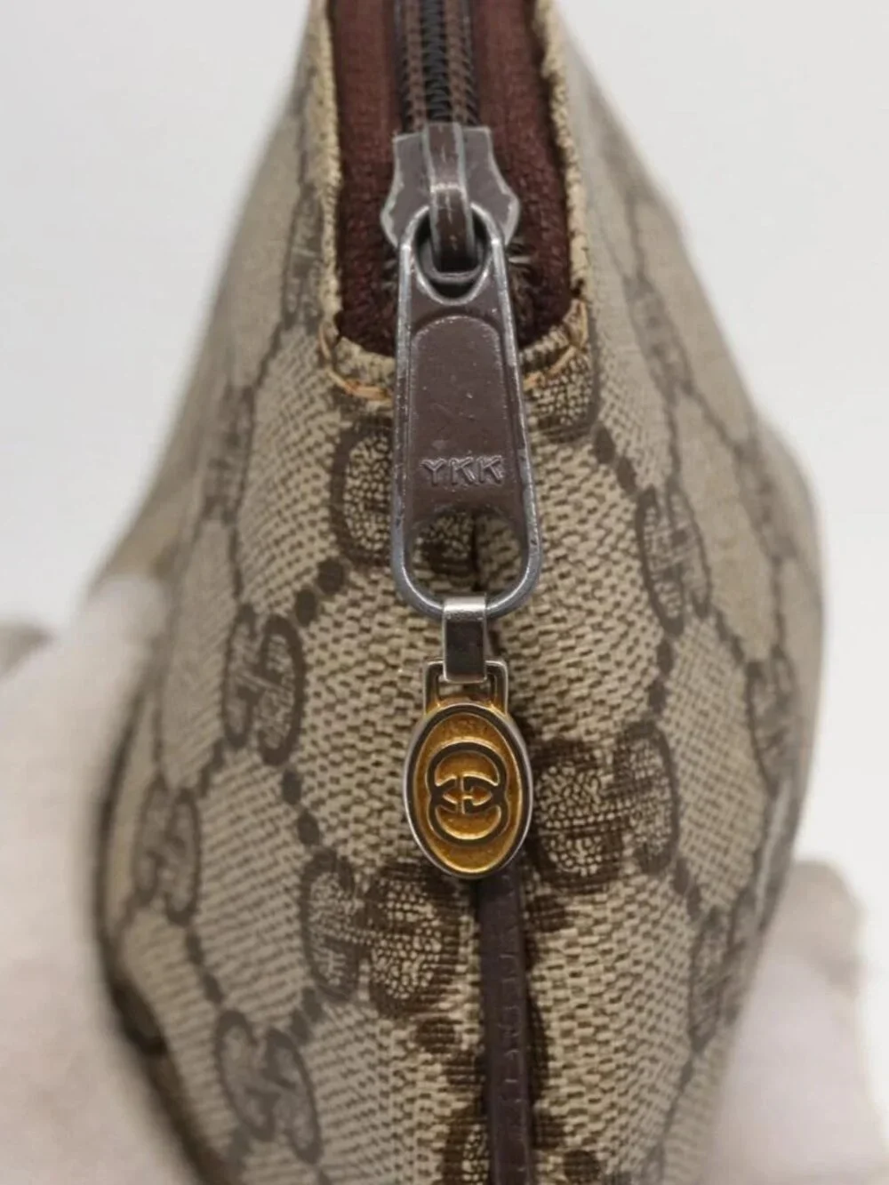 GUCCI GG Canvas Pouch PVC Leather Beige Gold 378 039 4492 Auth ti3588